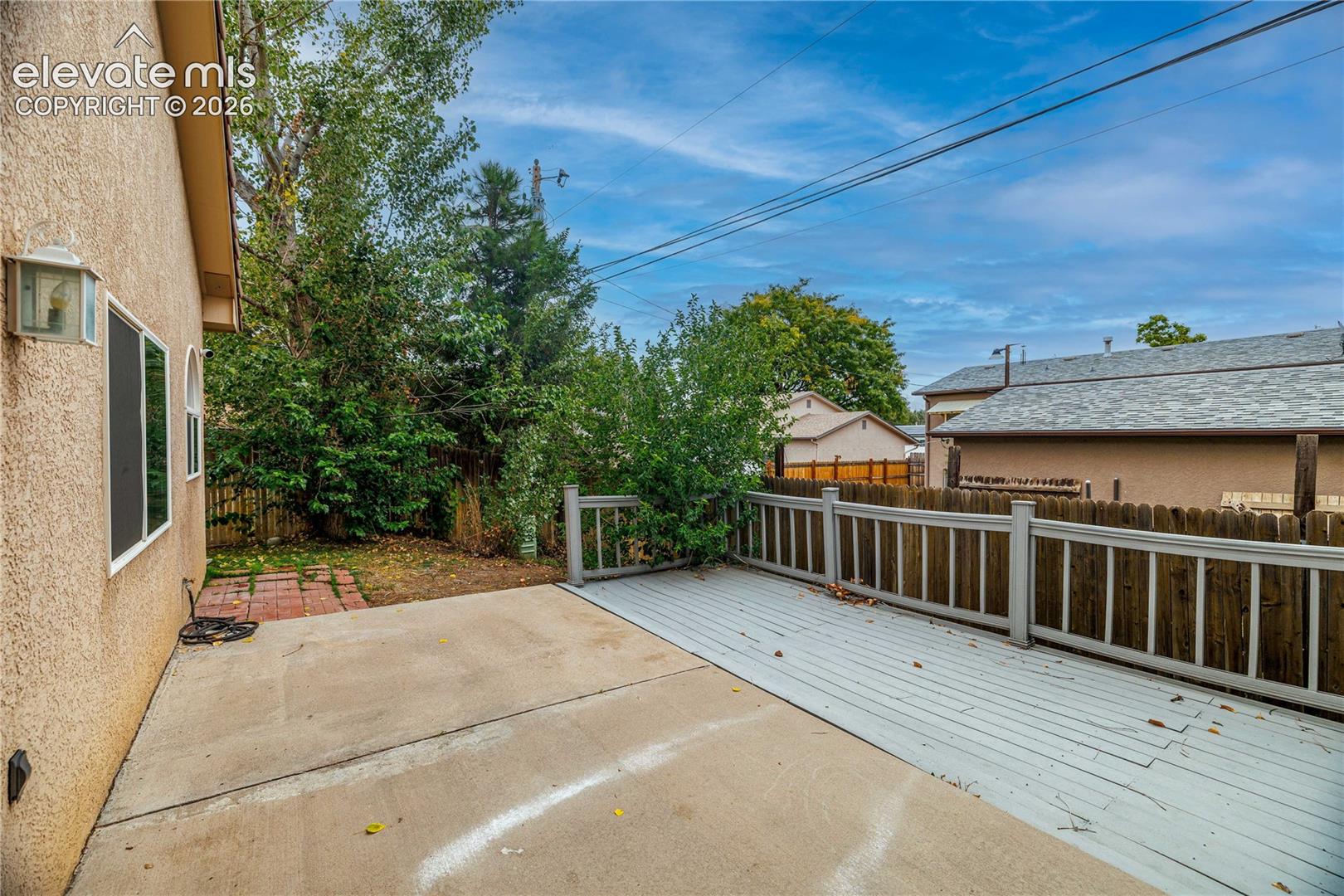 Listing photo 31 for 938 Cedarcrest Drive