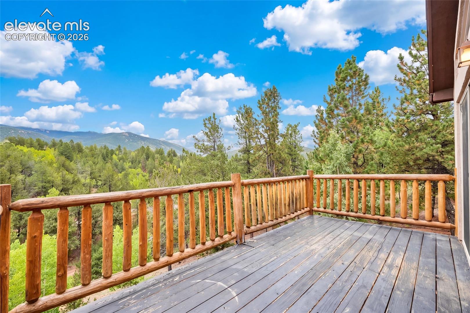 Listing photo 19 for 1920 Pikes Peak Drive