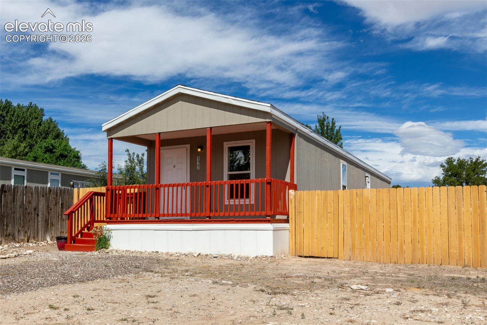 177 E Cellini Drive โ listing photo