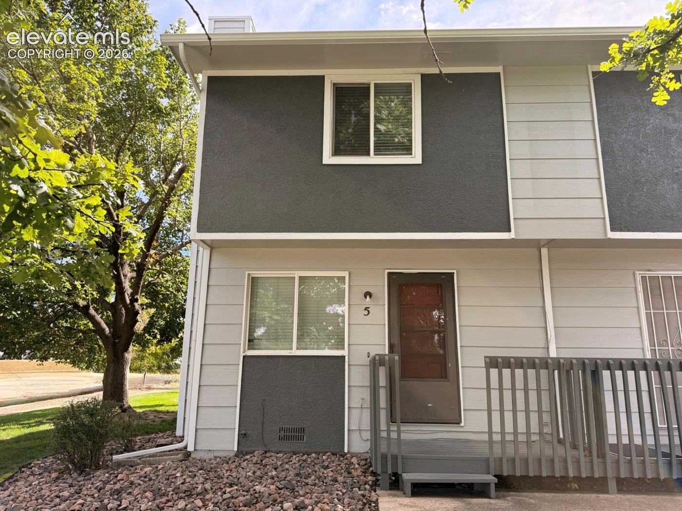 5 Murray Boulevard