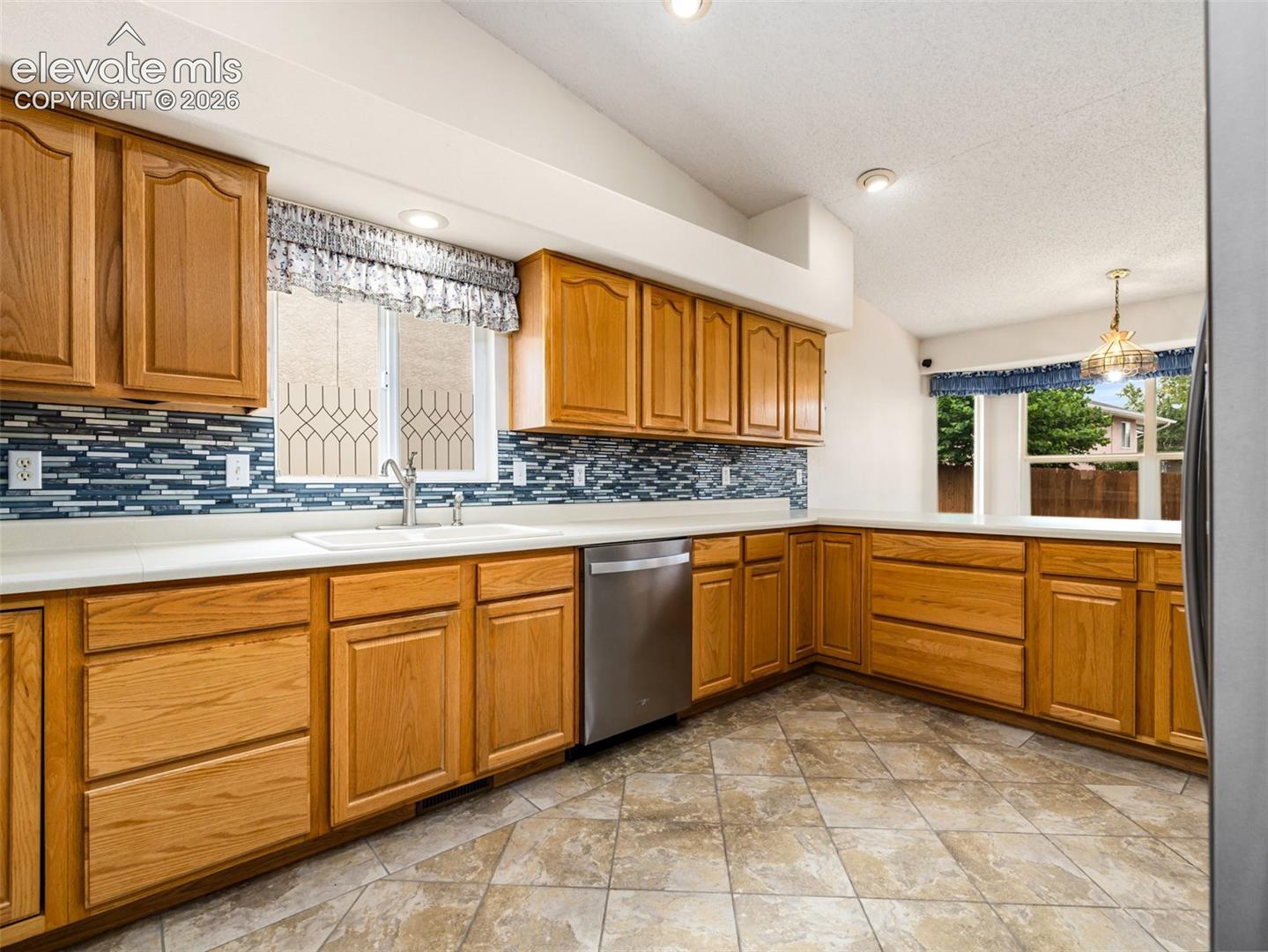 Listing photo 9 for 10 Brave Eagle Court