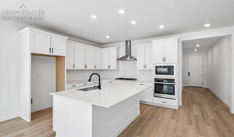 Listing photo 8 for 16729 Starfall Drive