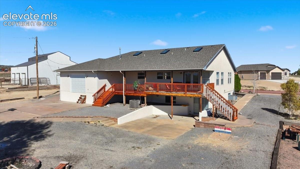 Listing photo 30 for 676 E Heron Drive