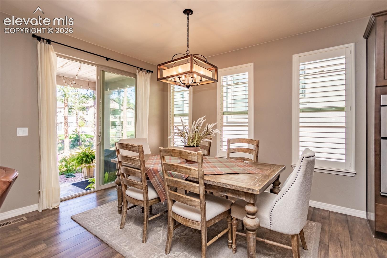 Listing photo 12 for 16352 Woodward Terrace