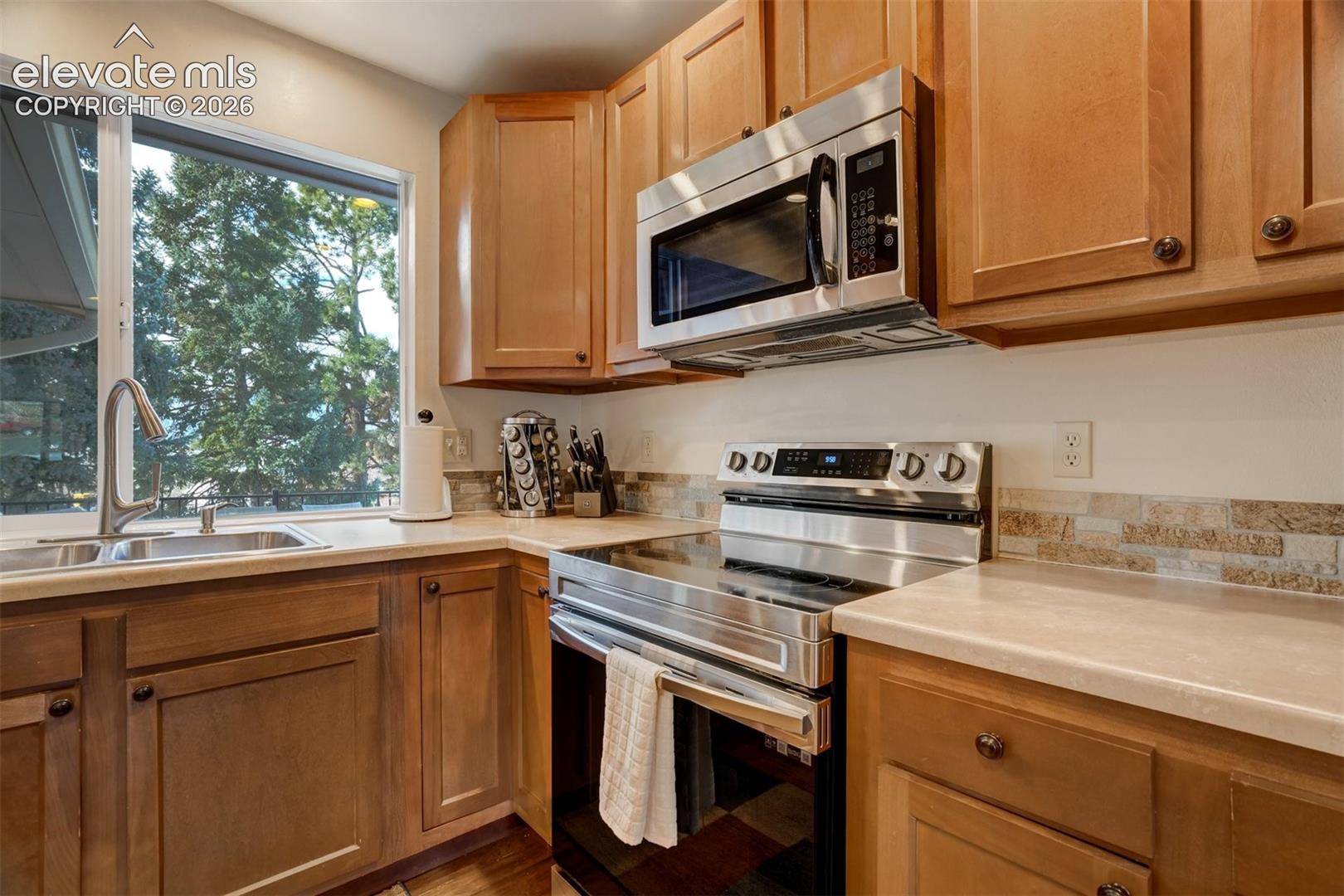 3812 Somerset Drive, photo 11