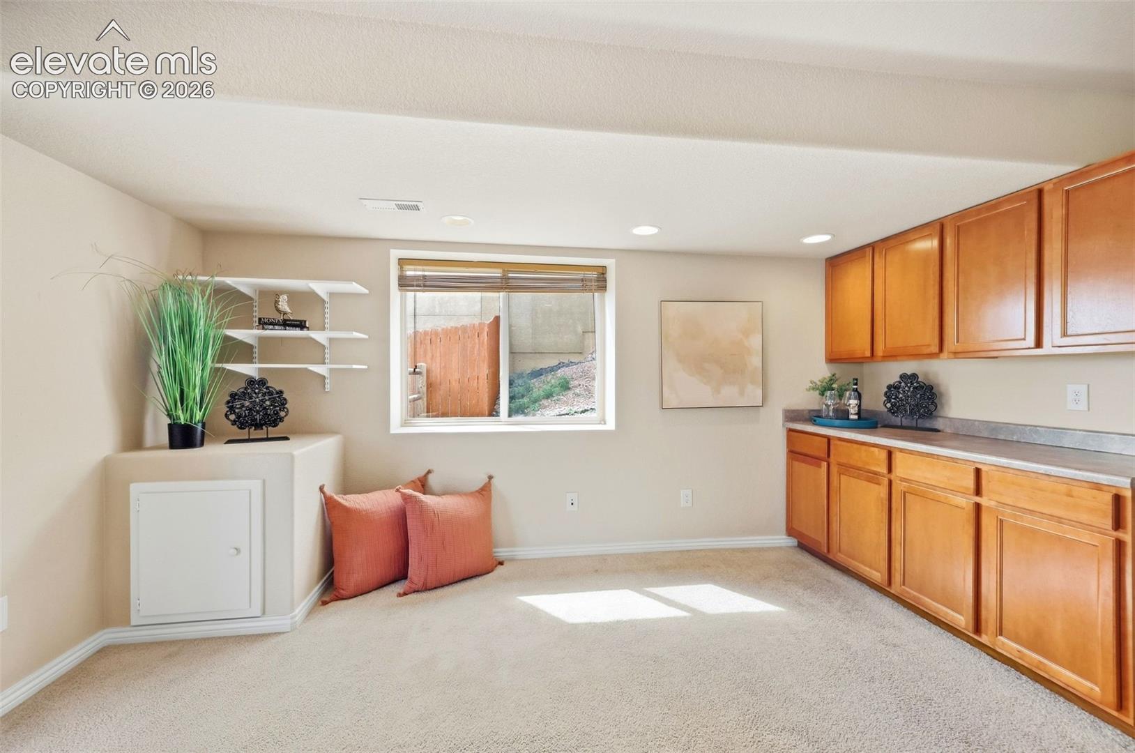 Listing photo 15 for 9895 Kings Canyon Drive
