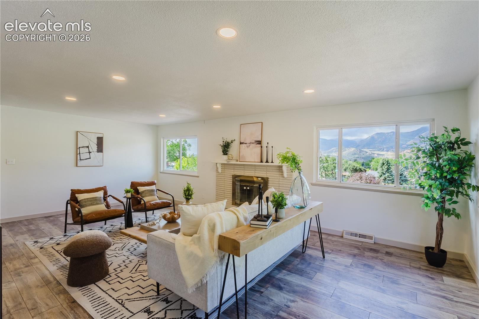 2927 Garden Hill Drive, photo 8