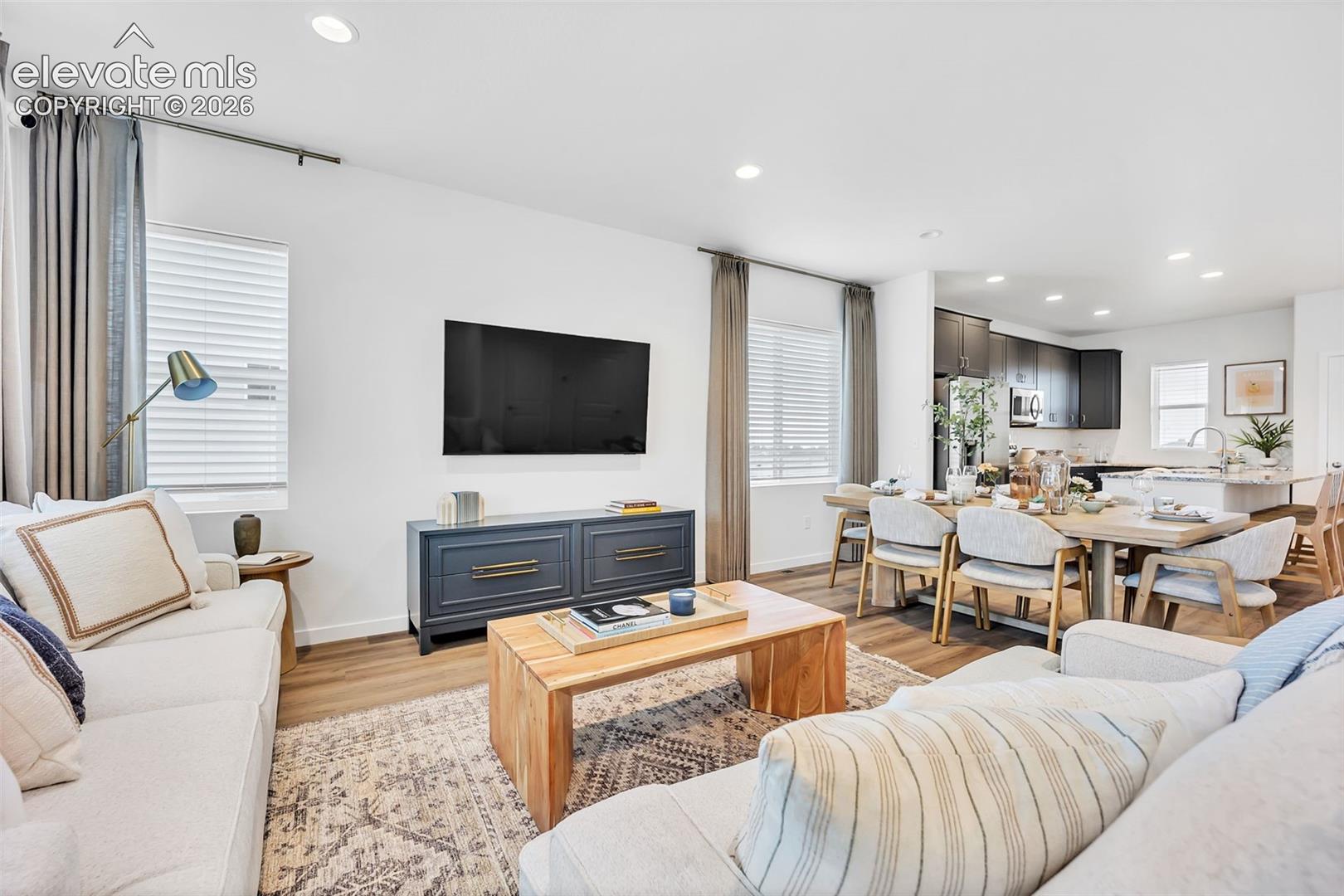 Listing photo 17 for 8180 Manor House Way