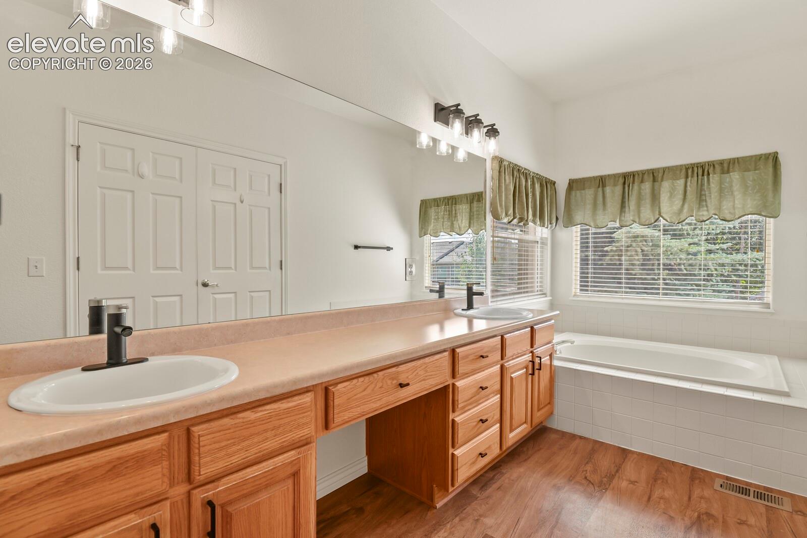 Listing photo 24 for 1355 Almagre Peak Drive