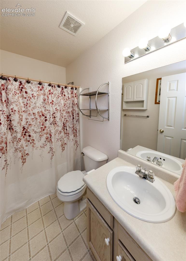 Listing photo 26 for 10 Nona Brooks Drive V