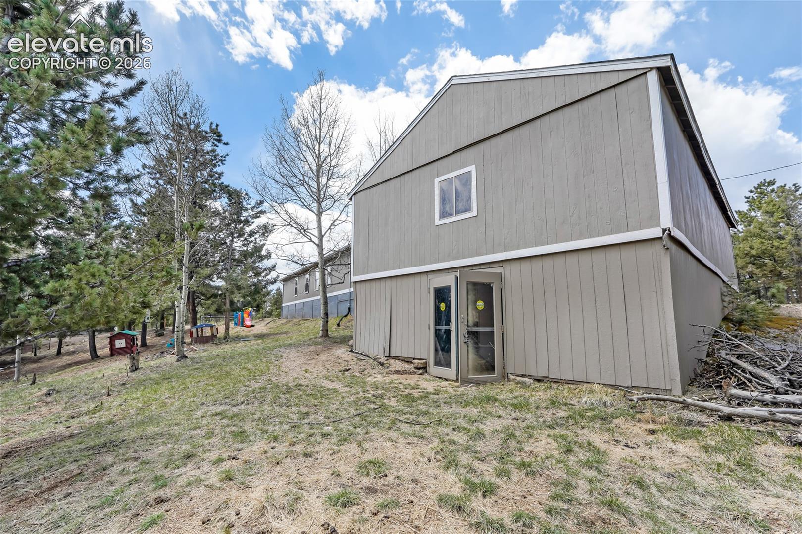 784 Blossom Road, photo 32
