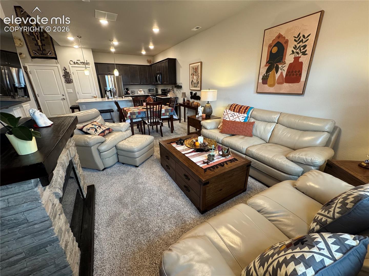 Listing photo 13 for 8610 Laurel Mountain View