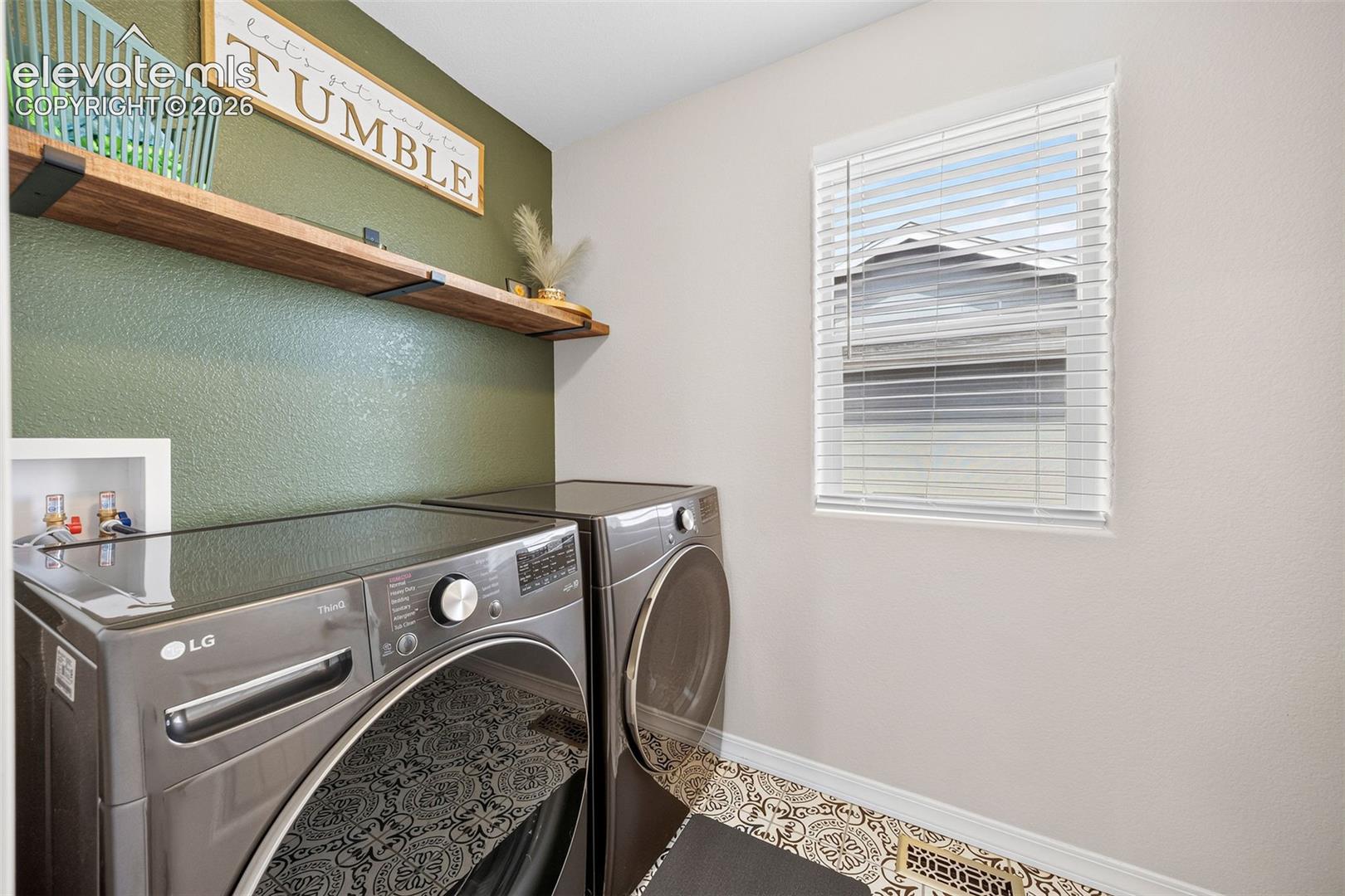 Listing photo 19 for 9941 Ledgestone Terrace
