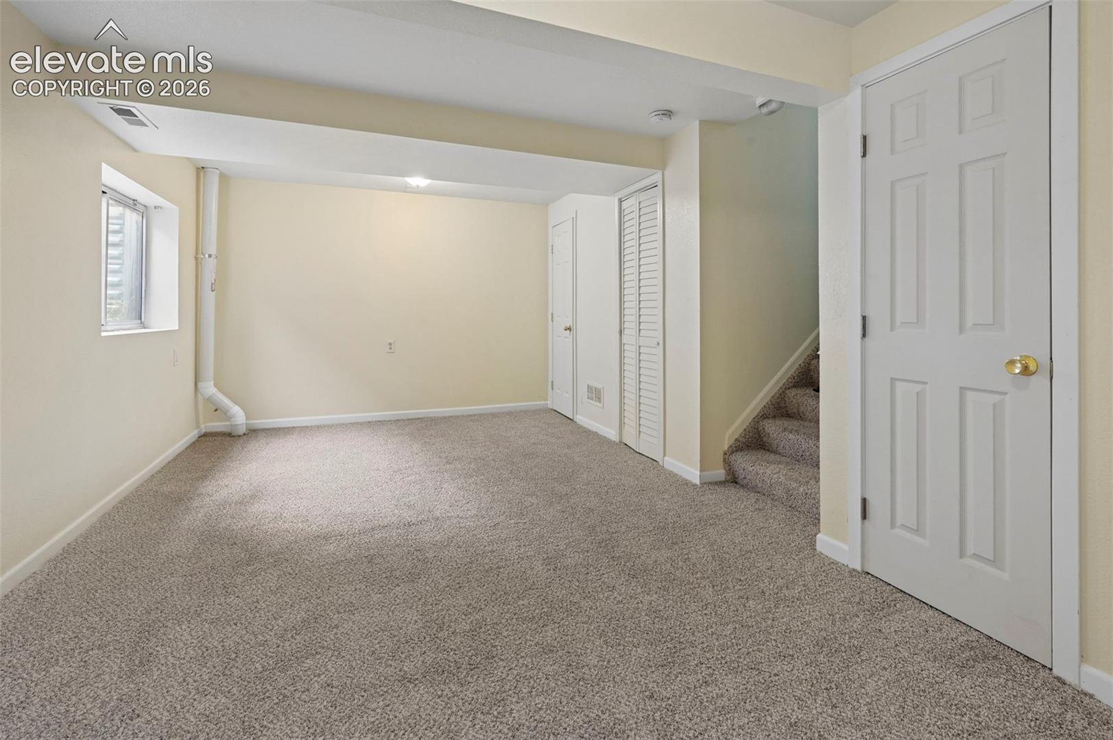 Listing photo 24 for 6382 Zermatt Drive
