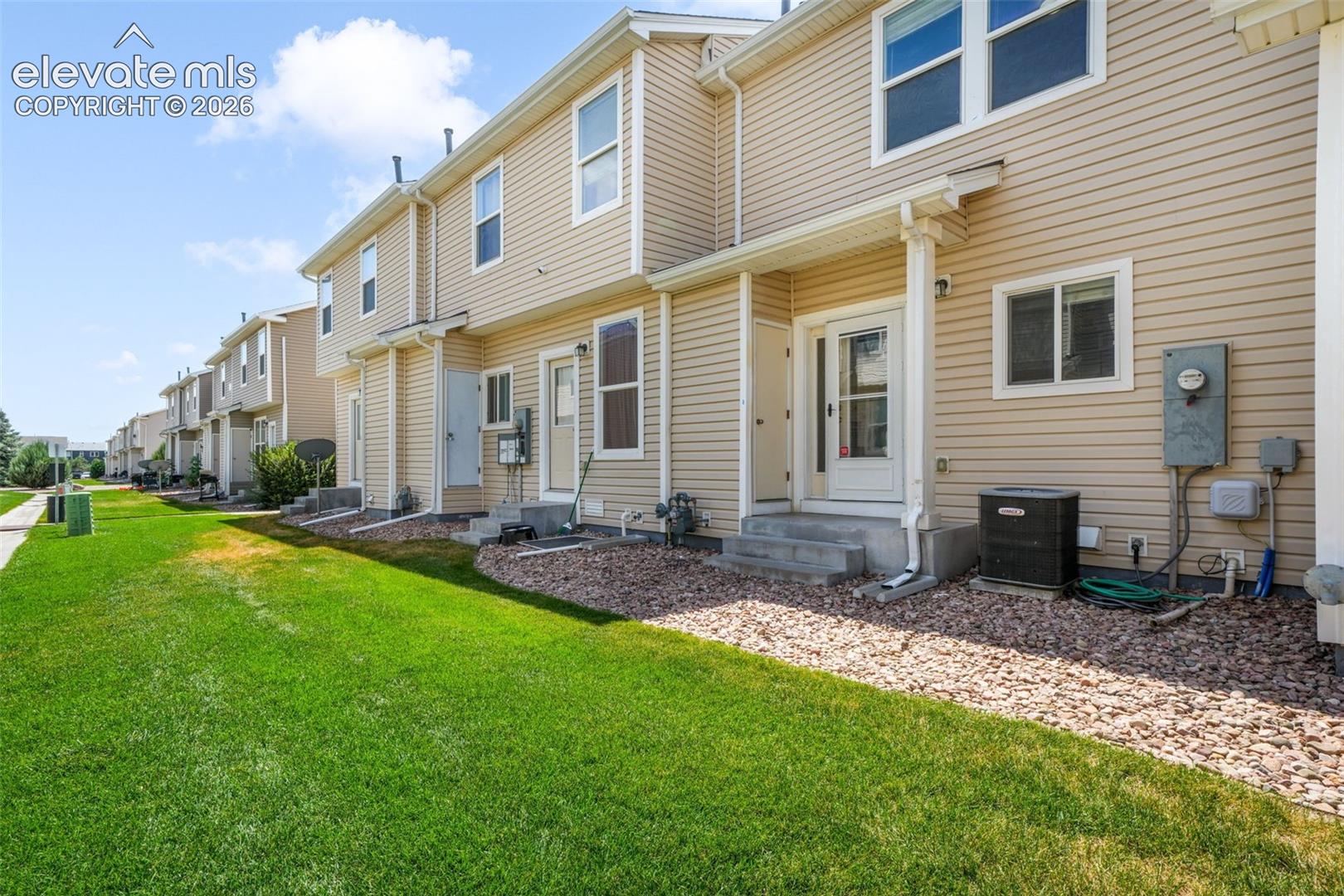 Listing photo 40 for 10513 Wells Point