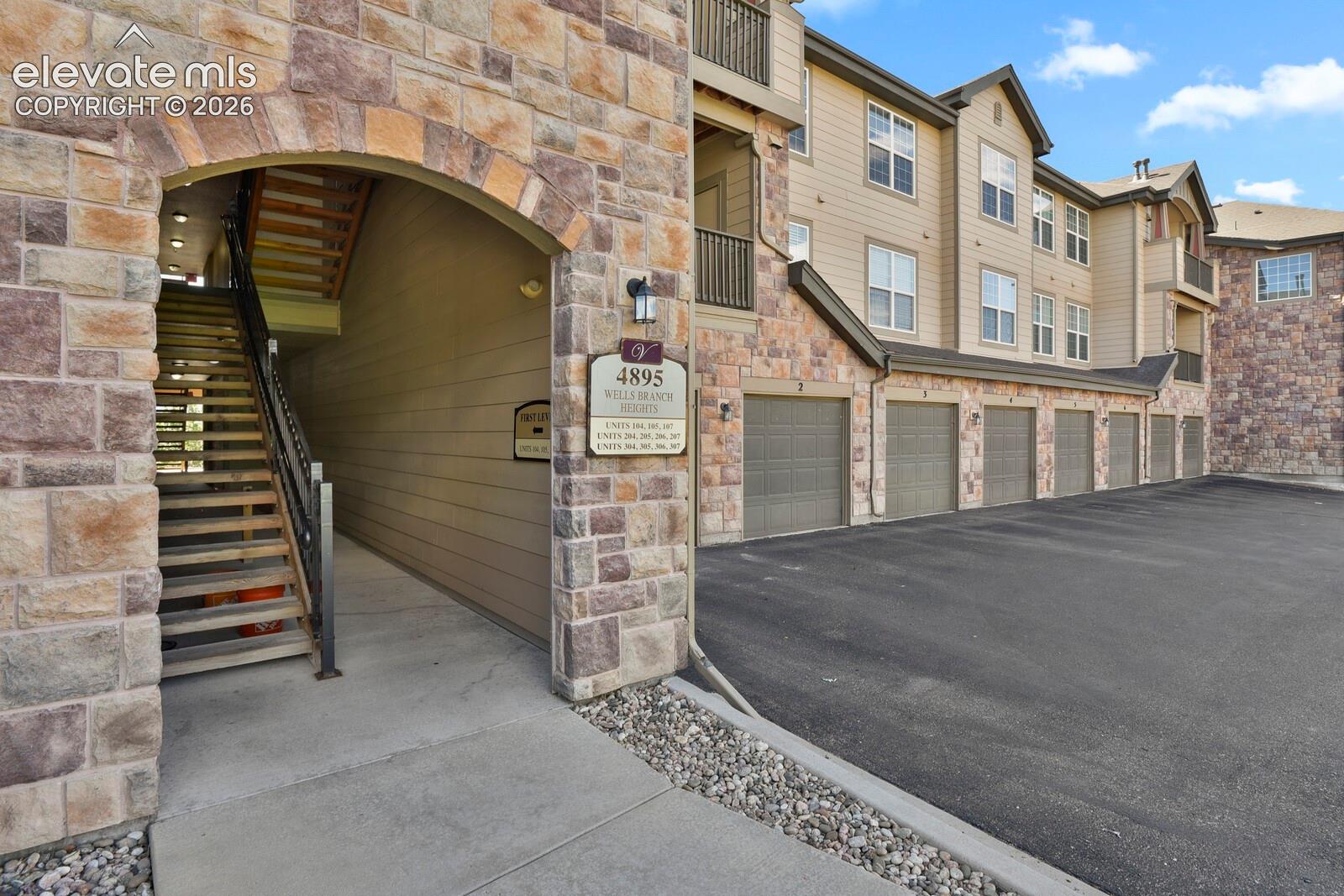 4895 Wells Branch Heights, photo 2