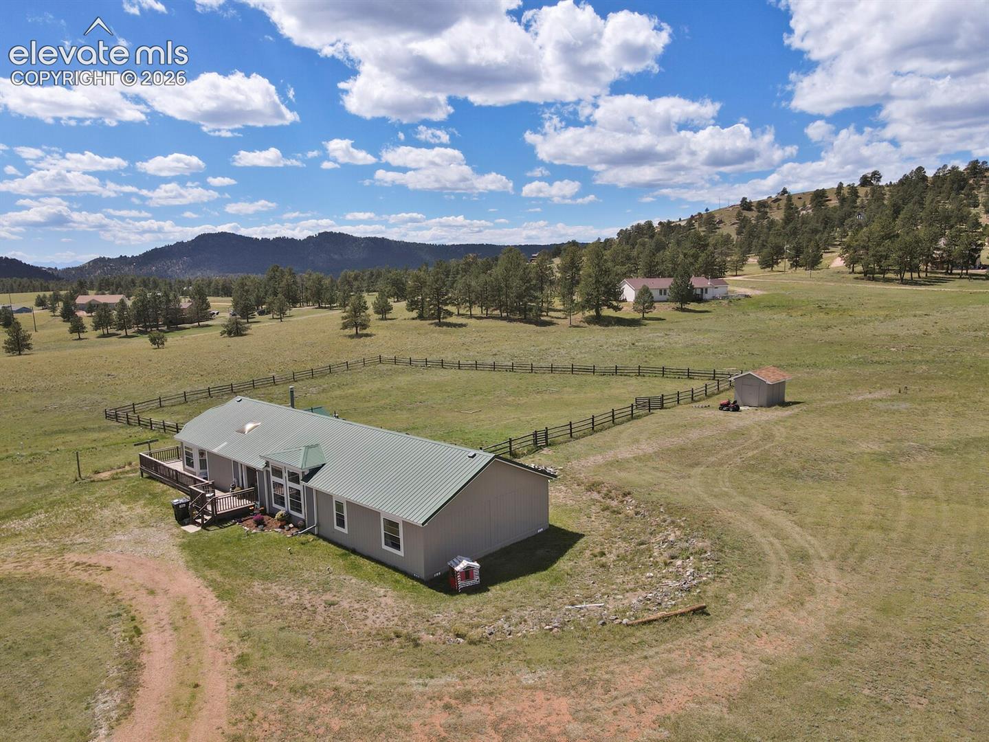 Listing photo 43 for 2329 Southpark Road