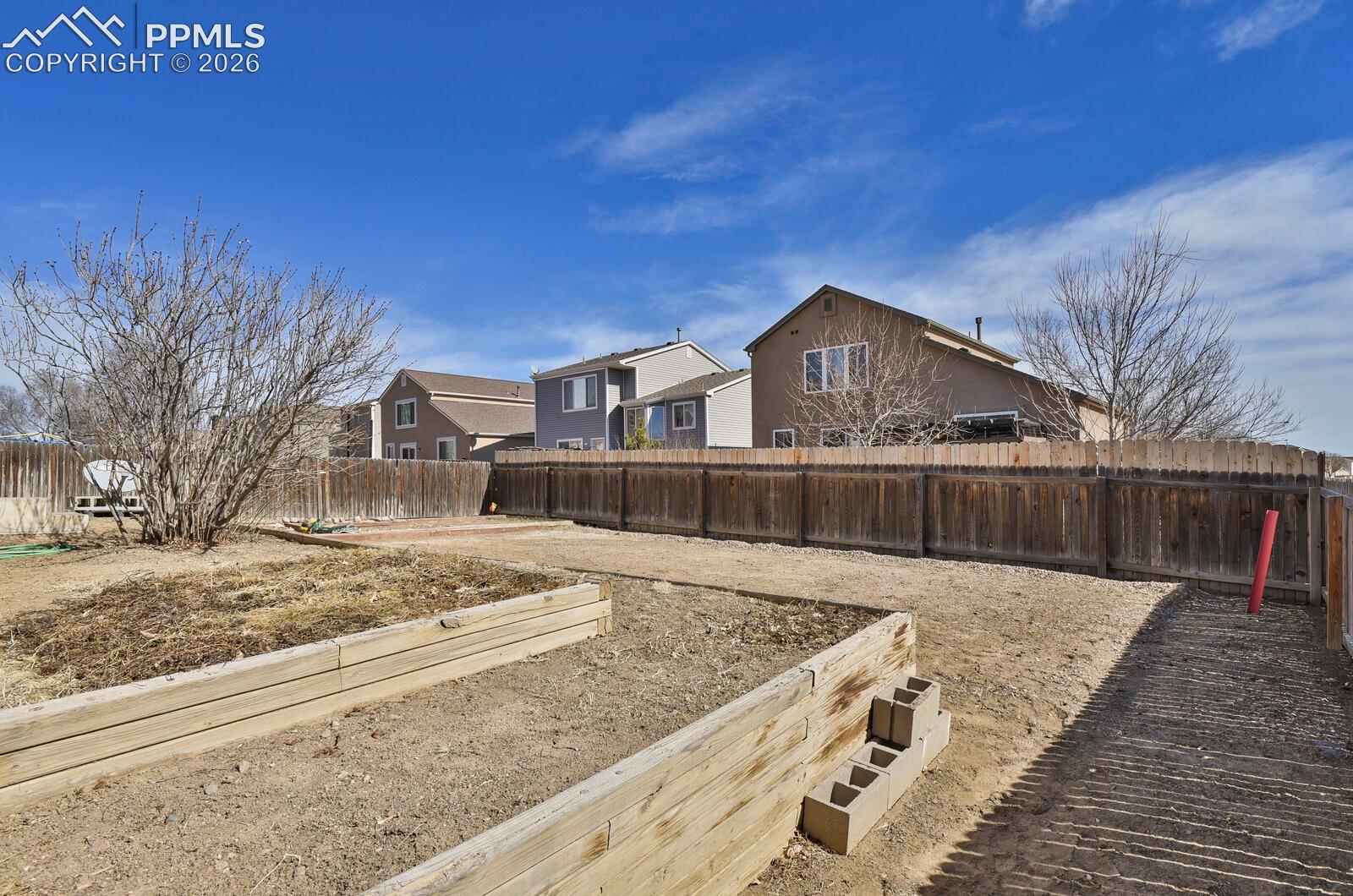 Listing photo 28 for 7203 Bentwater Drive