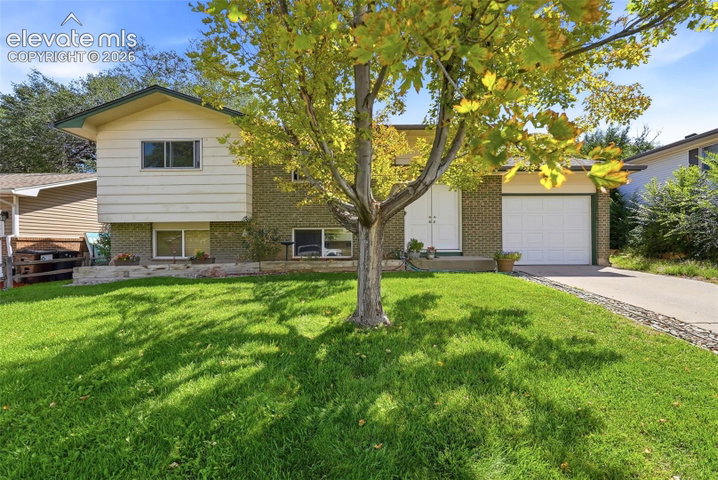 824 Squire Street — listing photo