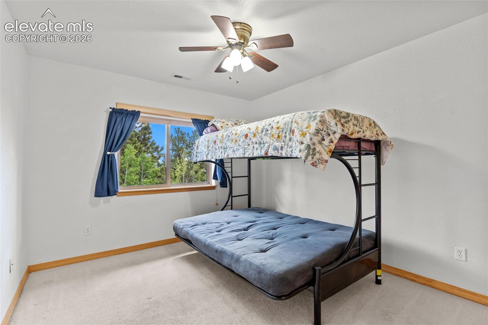 Listing photo 15 for 1215 Karen Lane