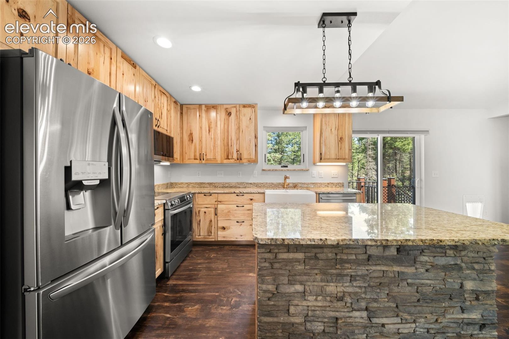Listing photo 8 for 2775 Pathfinder Road