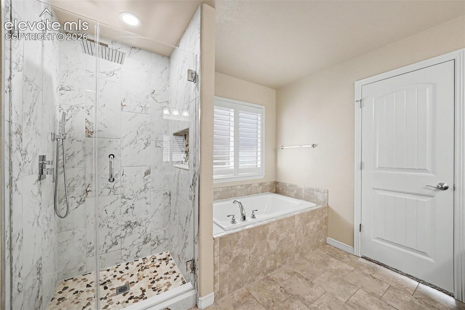 Listing photo 17 for 803 Deschutes Drive
