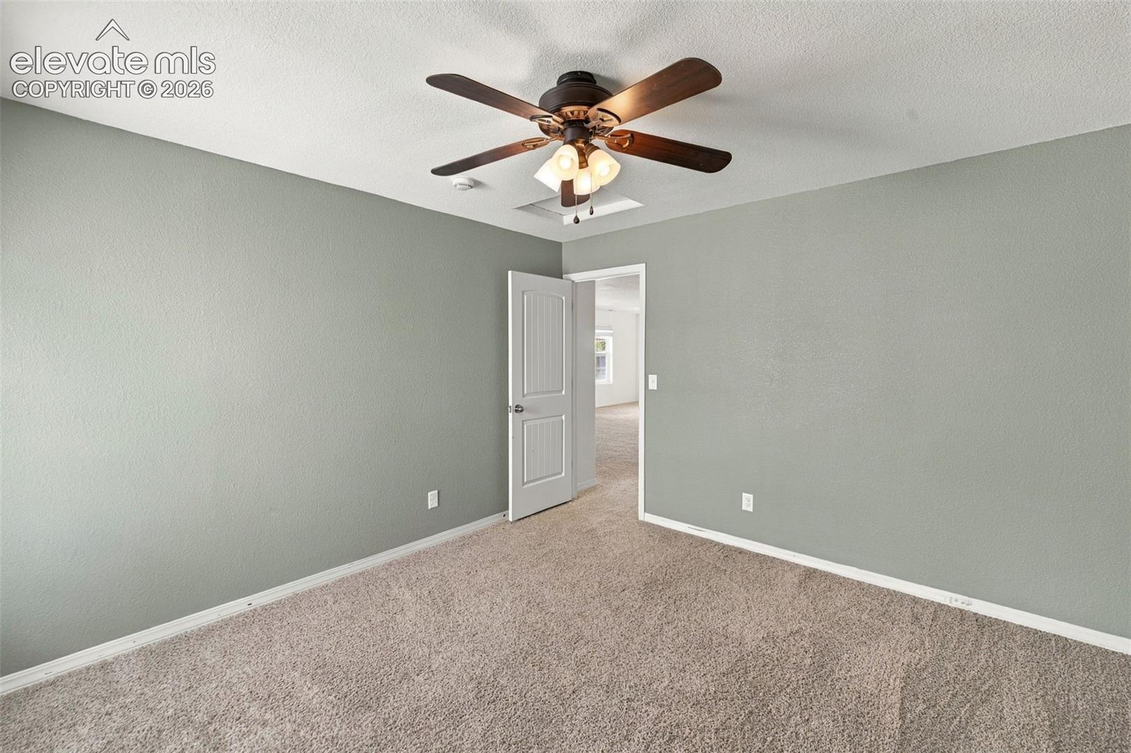 Listing photo 32 for 6798 Sandyford Lane
