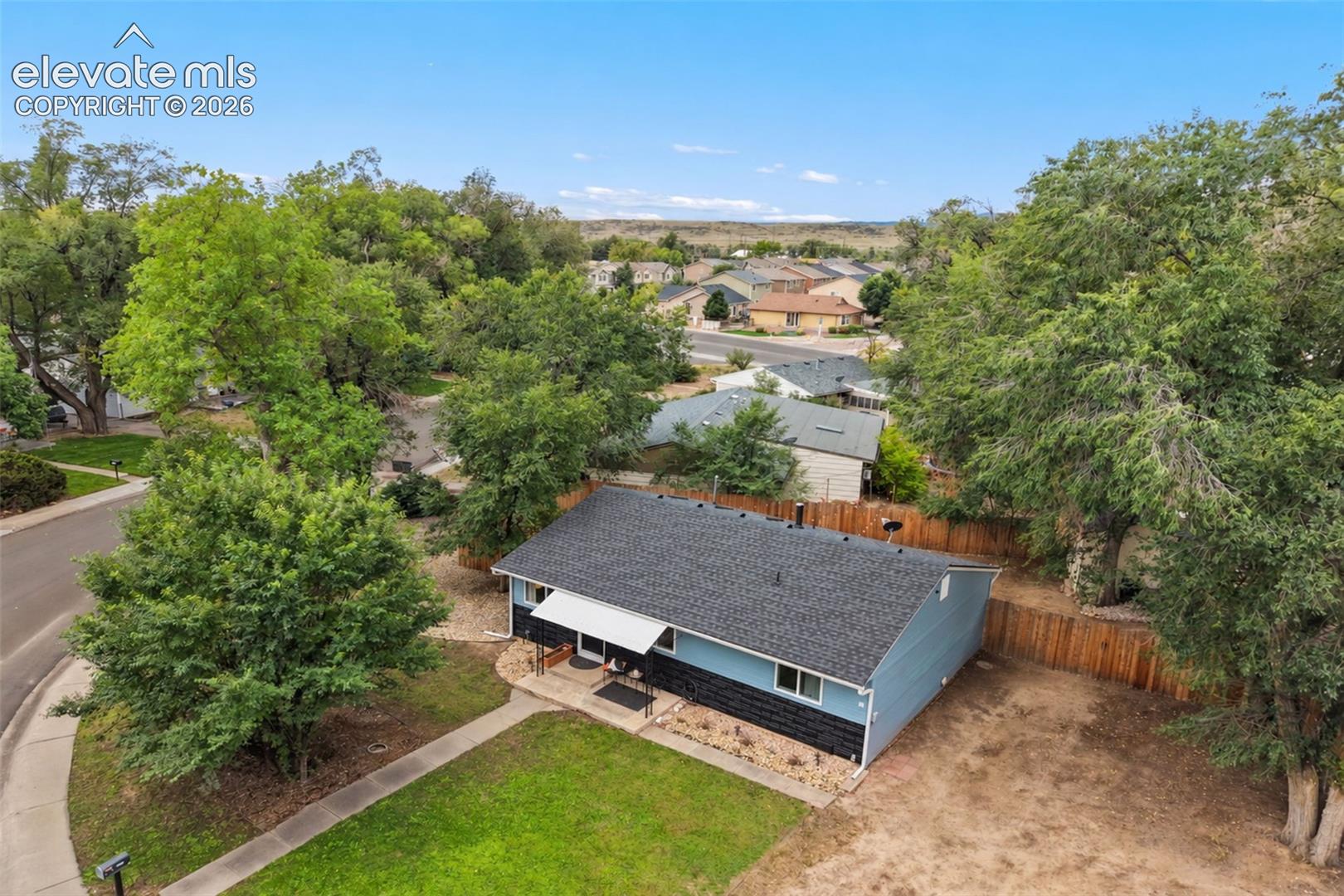 Listing photo 28 for 2110 Frontier Drive
