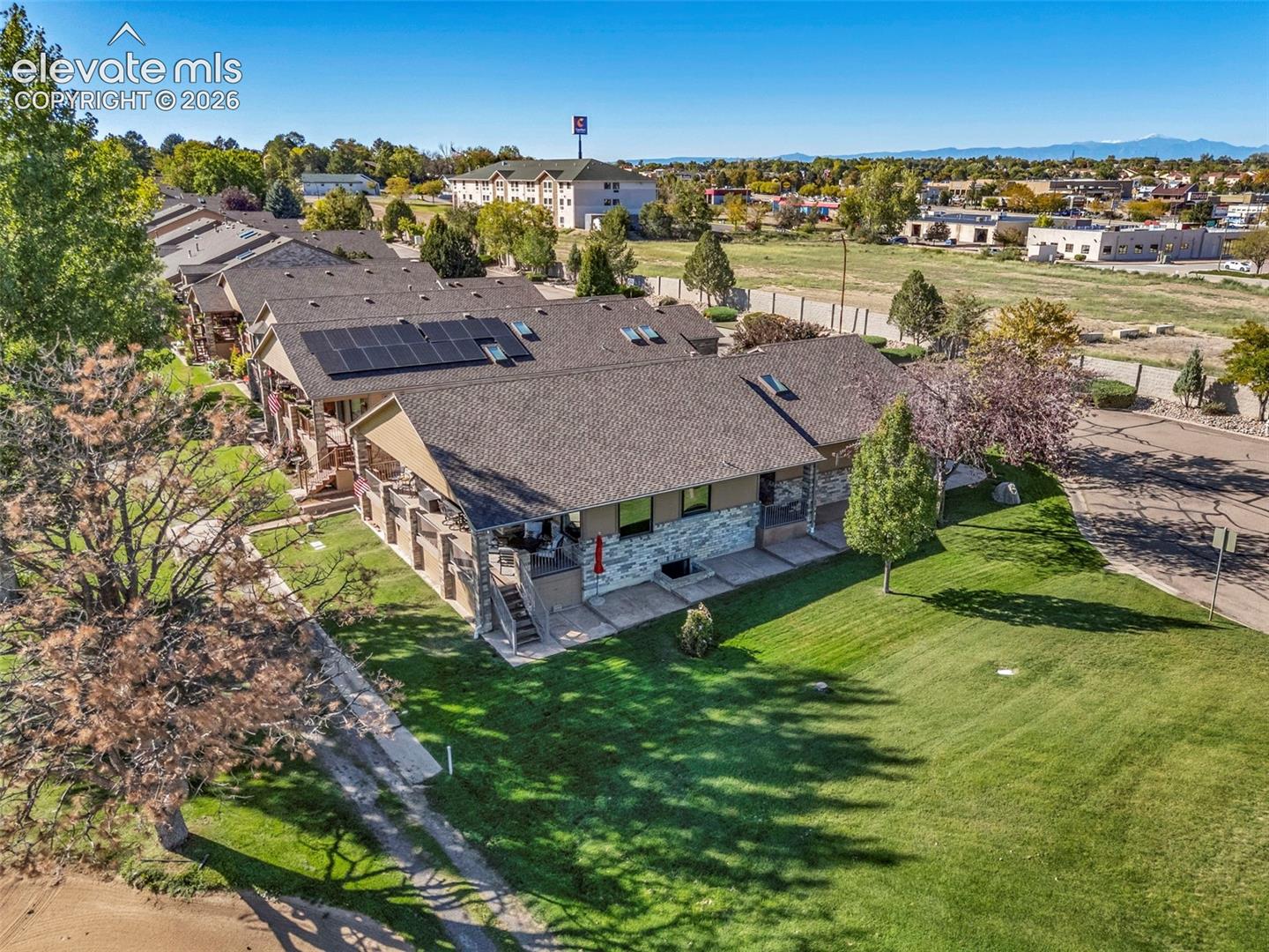 Listing photo 47 for 2 Country Club Village