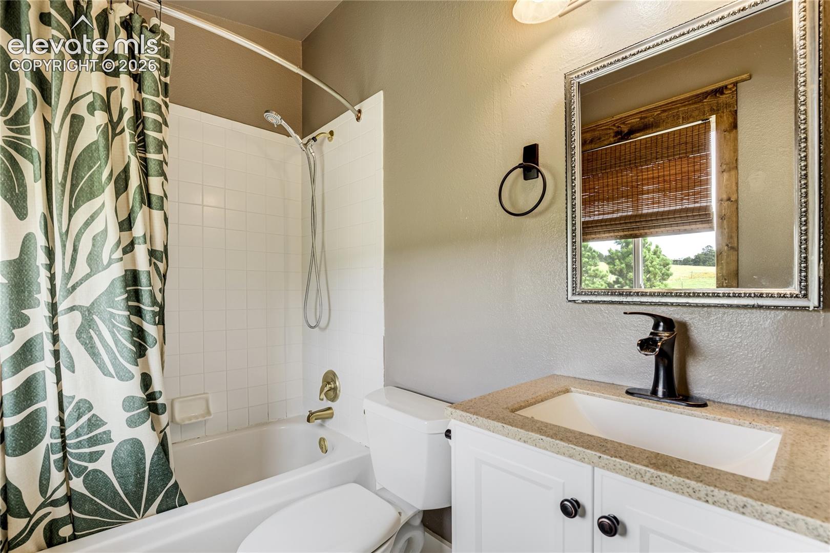 Listing photo 24 for 17650 Fremont Fort Drive