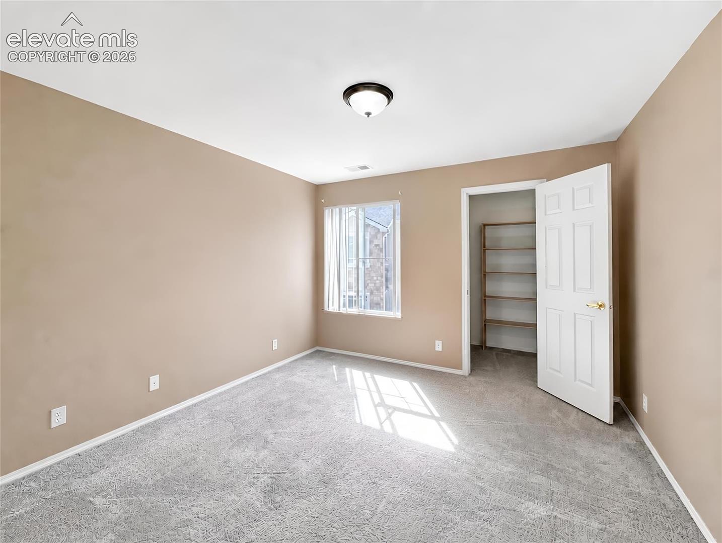 Listing photo 19 for 3875 Strawberry Field Grove E