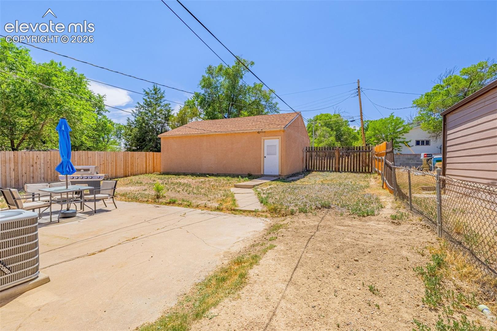 Listing photo 26 for 3023 2nd Avenue