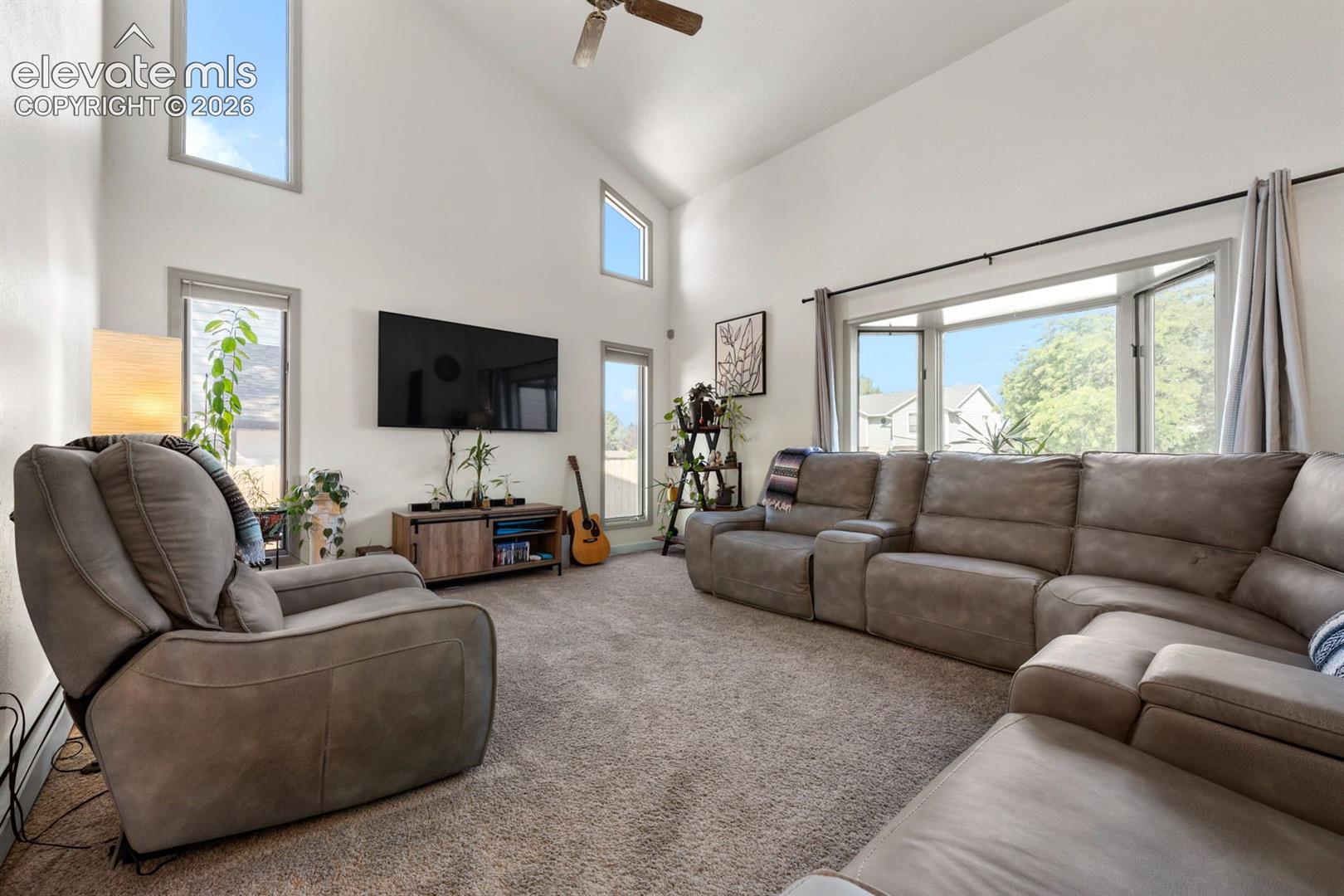 Listing photo 10 for 111 Ironweed Drive