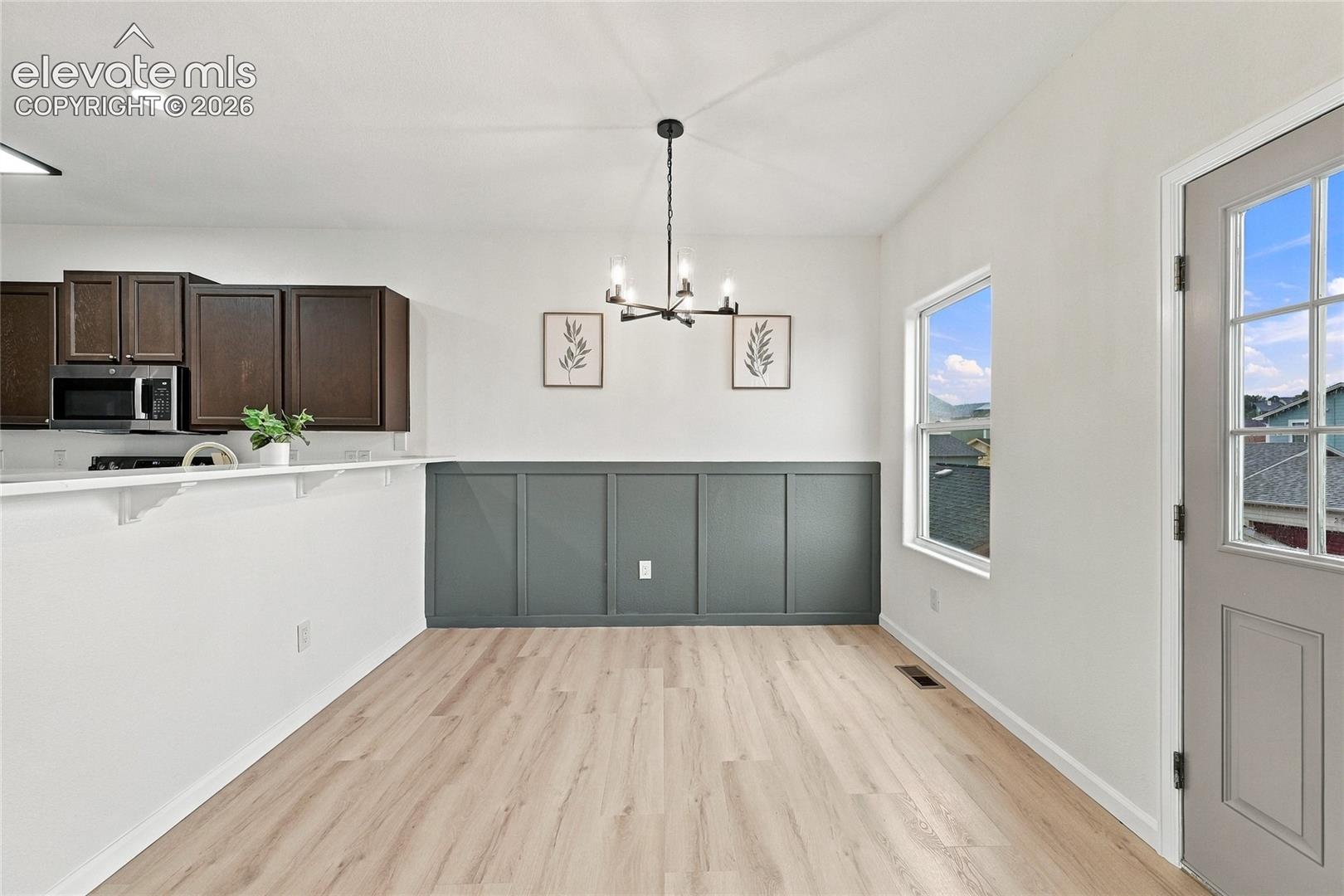 Listing photo 13 for 1921 Flintshire Street