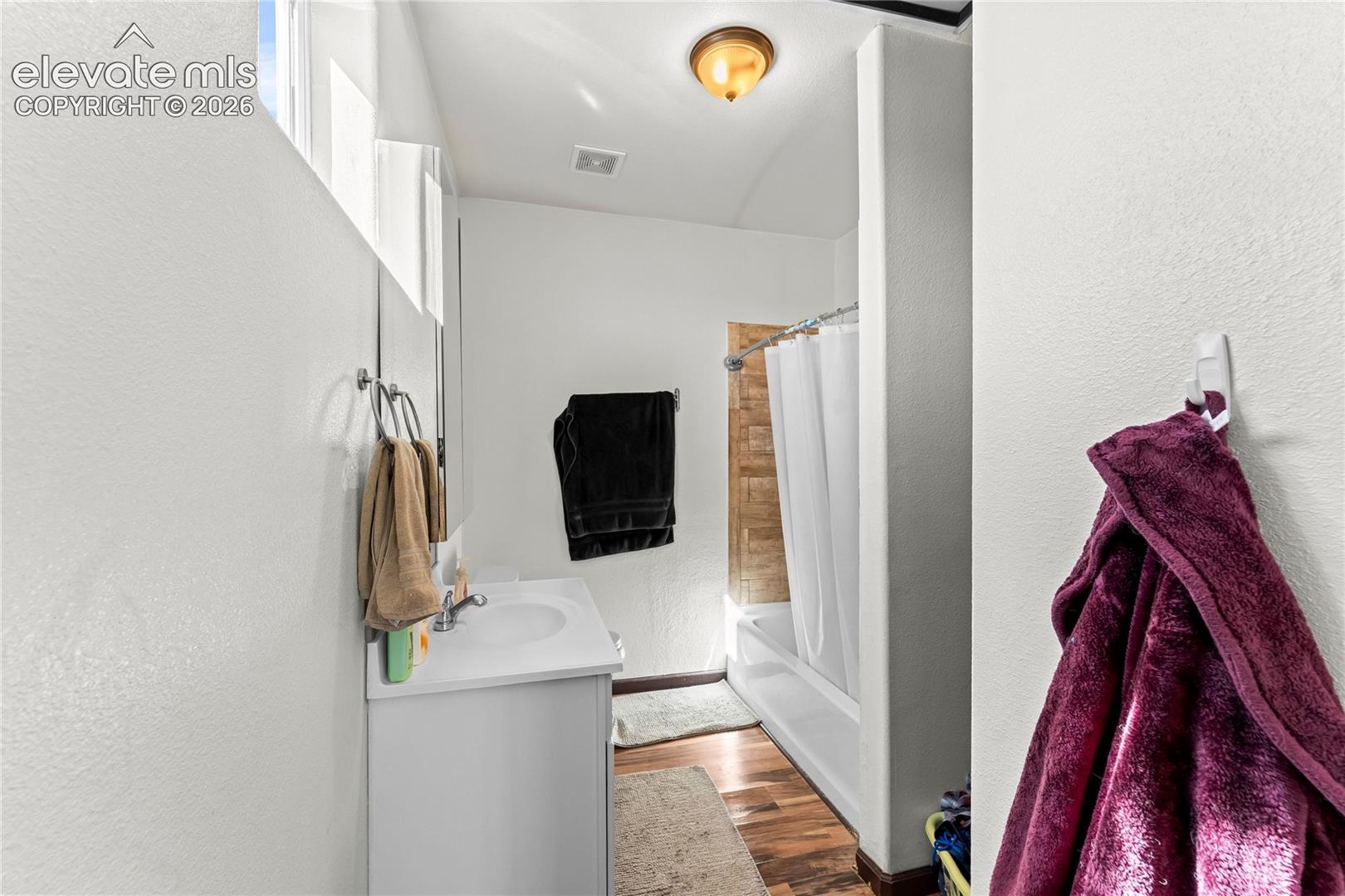 Listing photo 15 for 5733 Pronghorn Road
