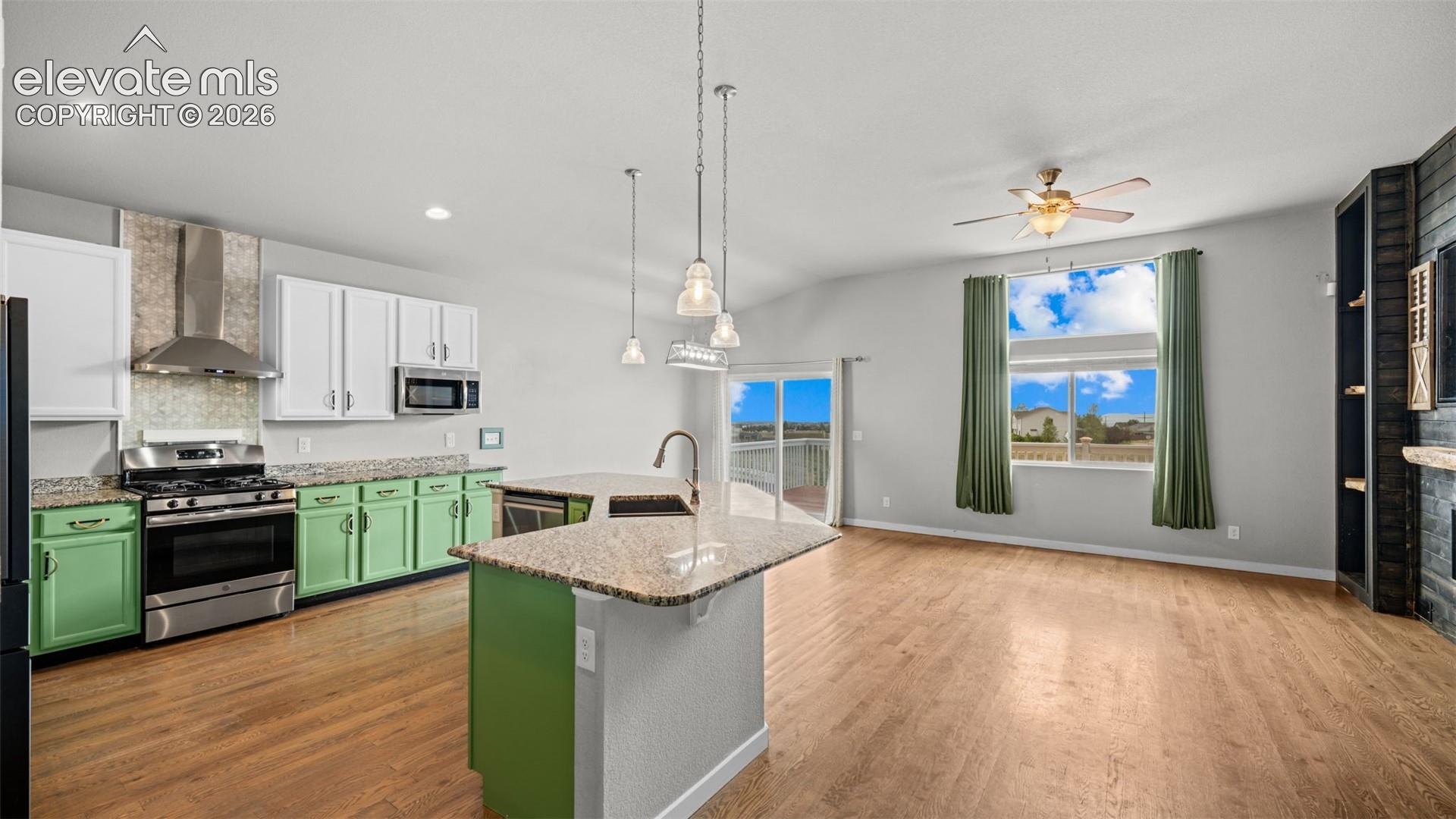 Listing photo 18 for 9773 Witherbee Drive