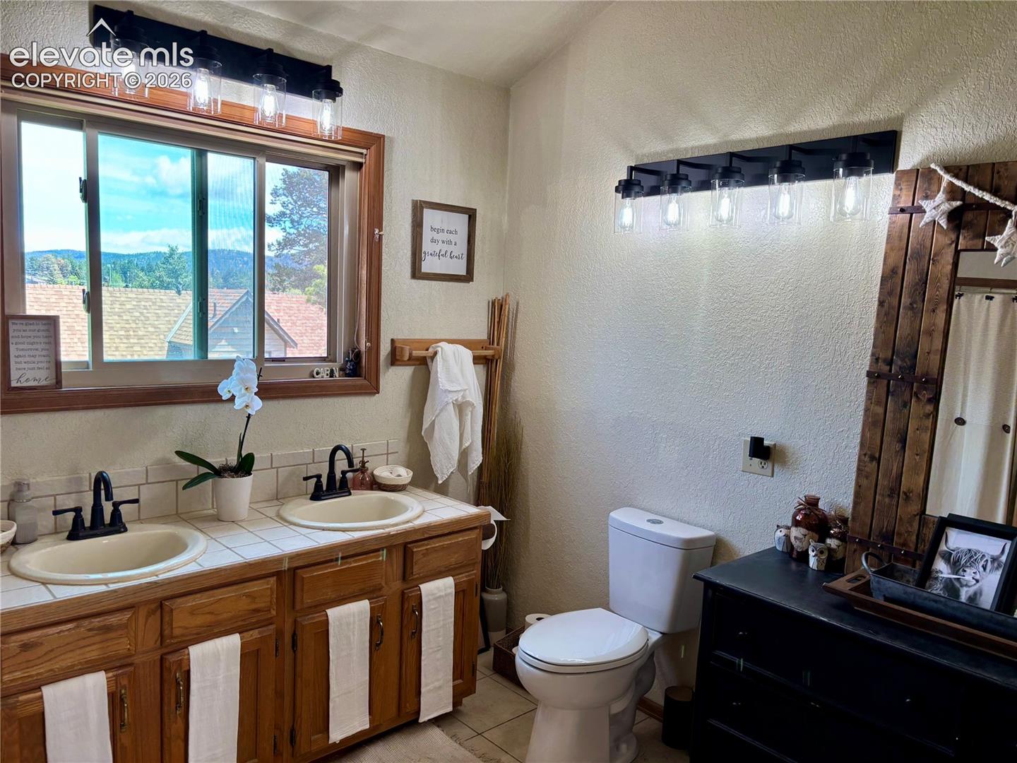 Listing photo 21 for 410 Hillcrest Avenue