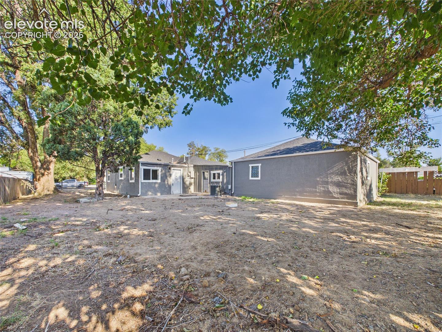 Listing photo 38 for 1530 N Norwood Avenue