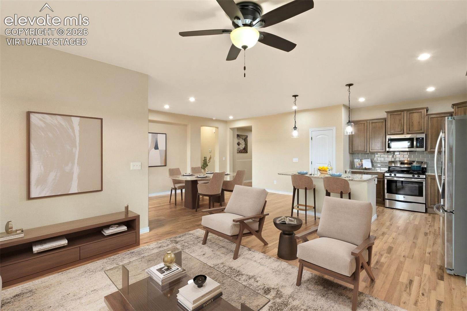 Listing photo 4 for 12637 Chianti Court