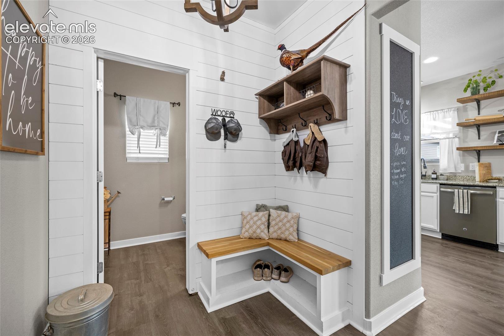 Listing photo 15 for 7815 Dry Willow Way