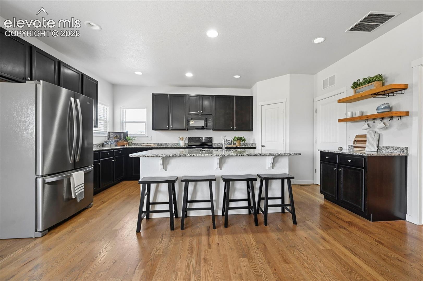 Listing photo 8 for 10112 Jaggar Way