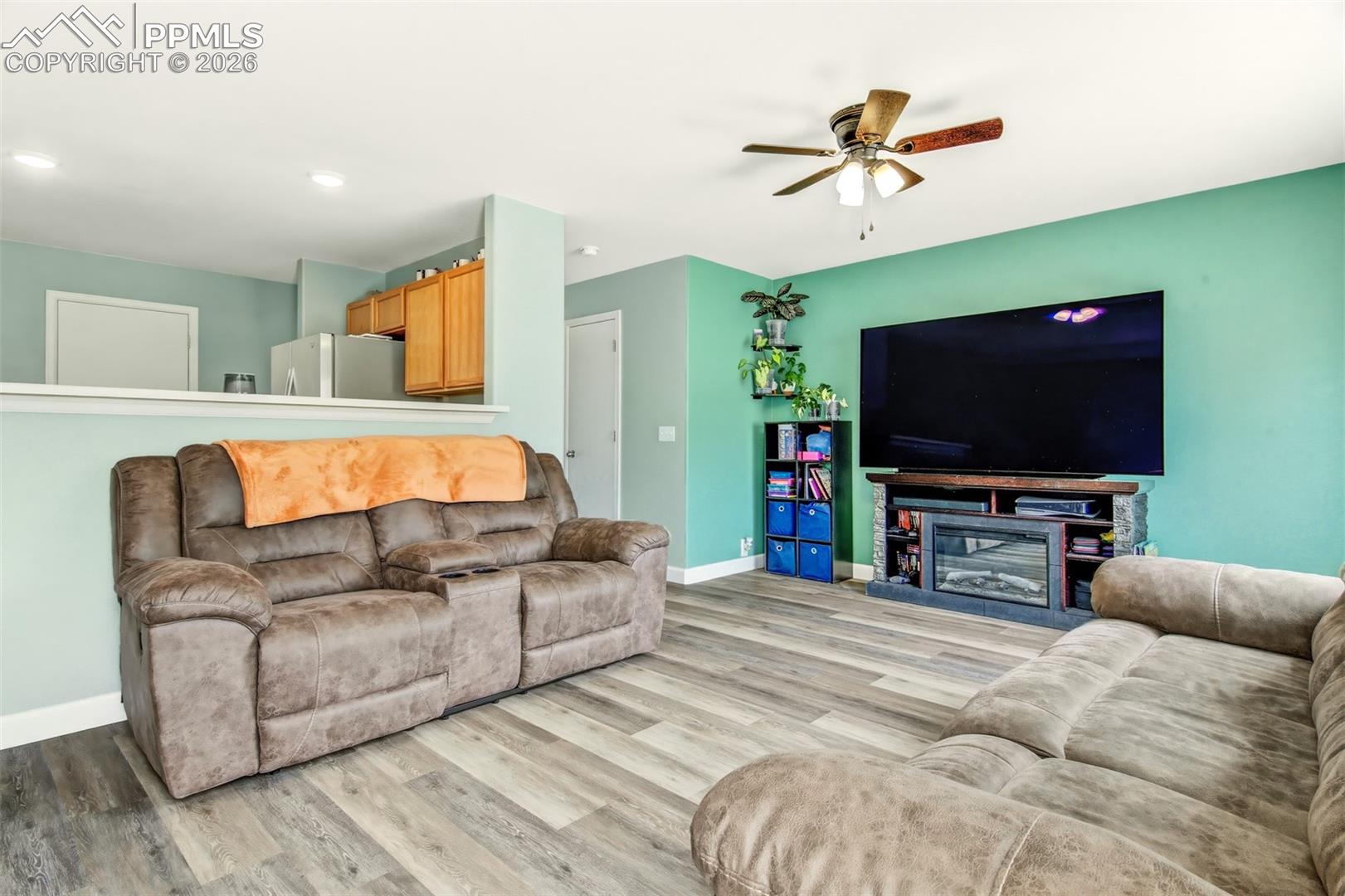 Listing photo 8 for 7533 Sistine Lane