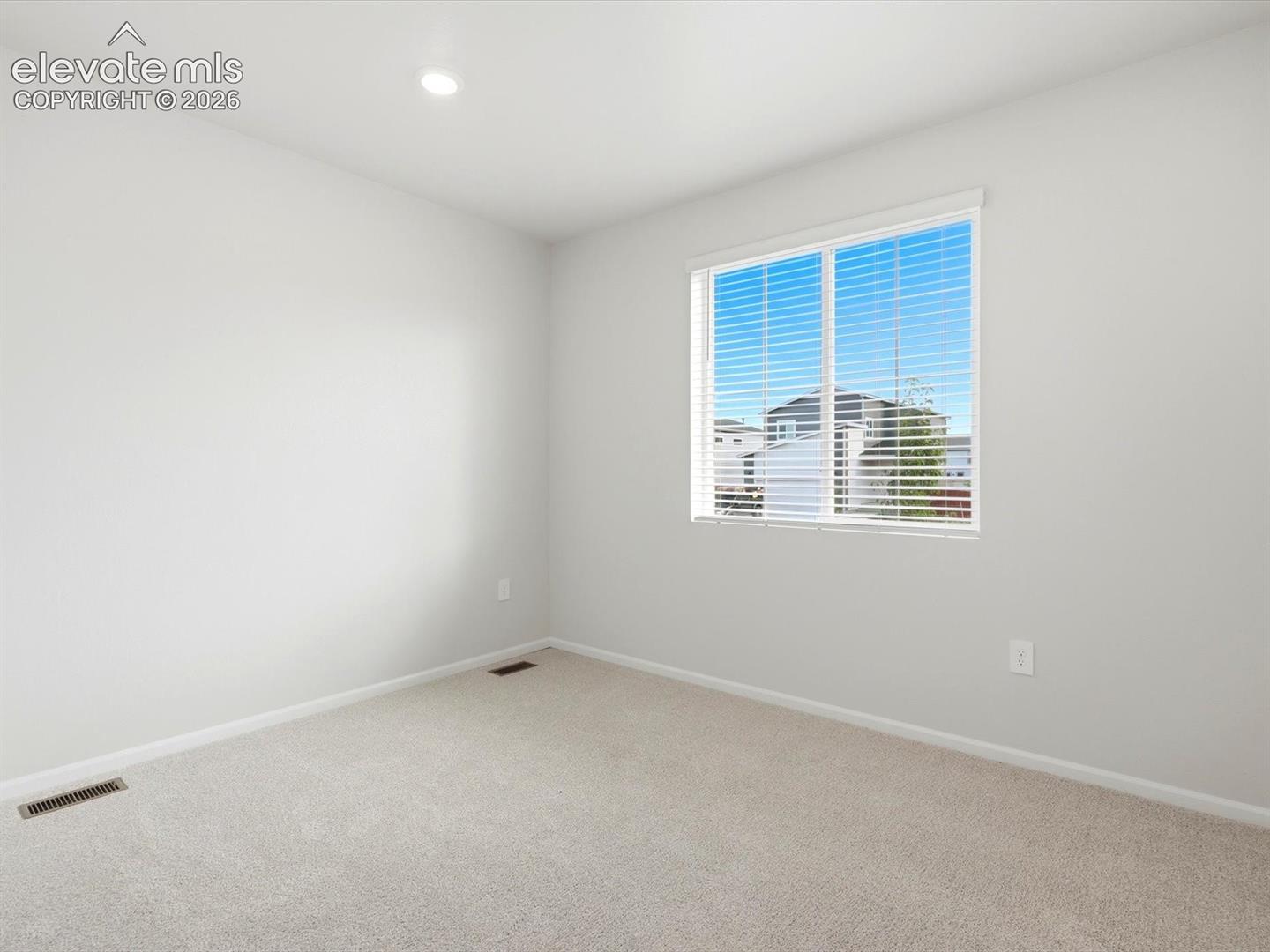 Listing photo 3 for 10803 Rolling Ranch Drive