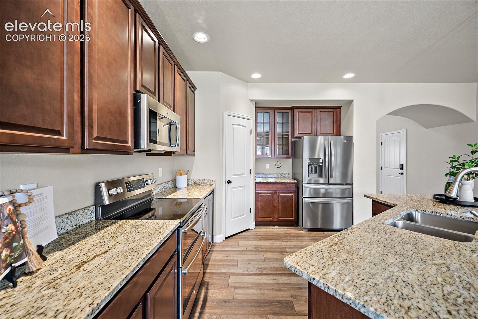 Listing photo 13 for 7246 Dutch Loop