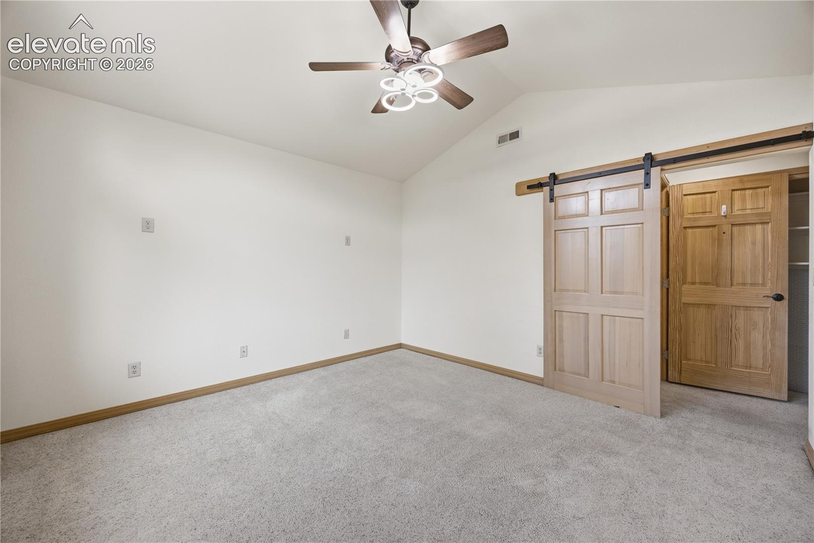Listing photo 28 for 164 Metcalf Lane