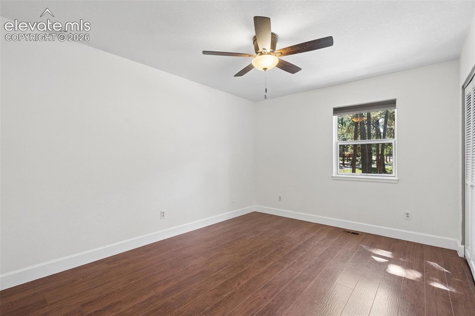 Listing photo 28 for 17950 New London Road