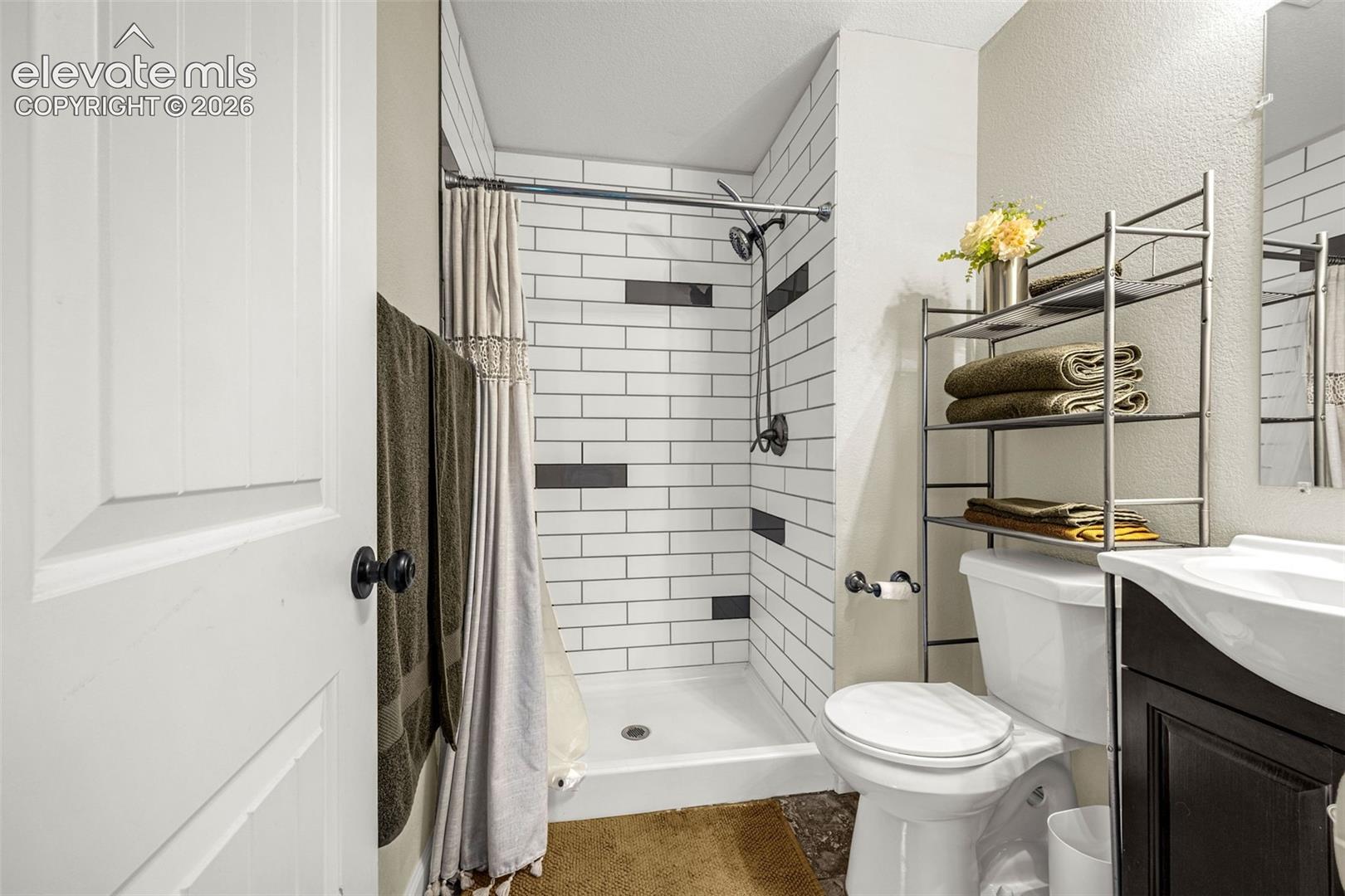 Listing photo 22 for 982 Candlestar Loop