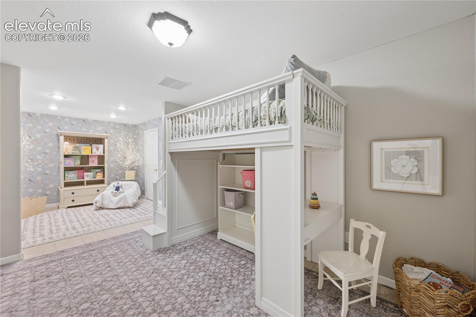 Listing photo 38 for 2285 Vanreen Drive