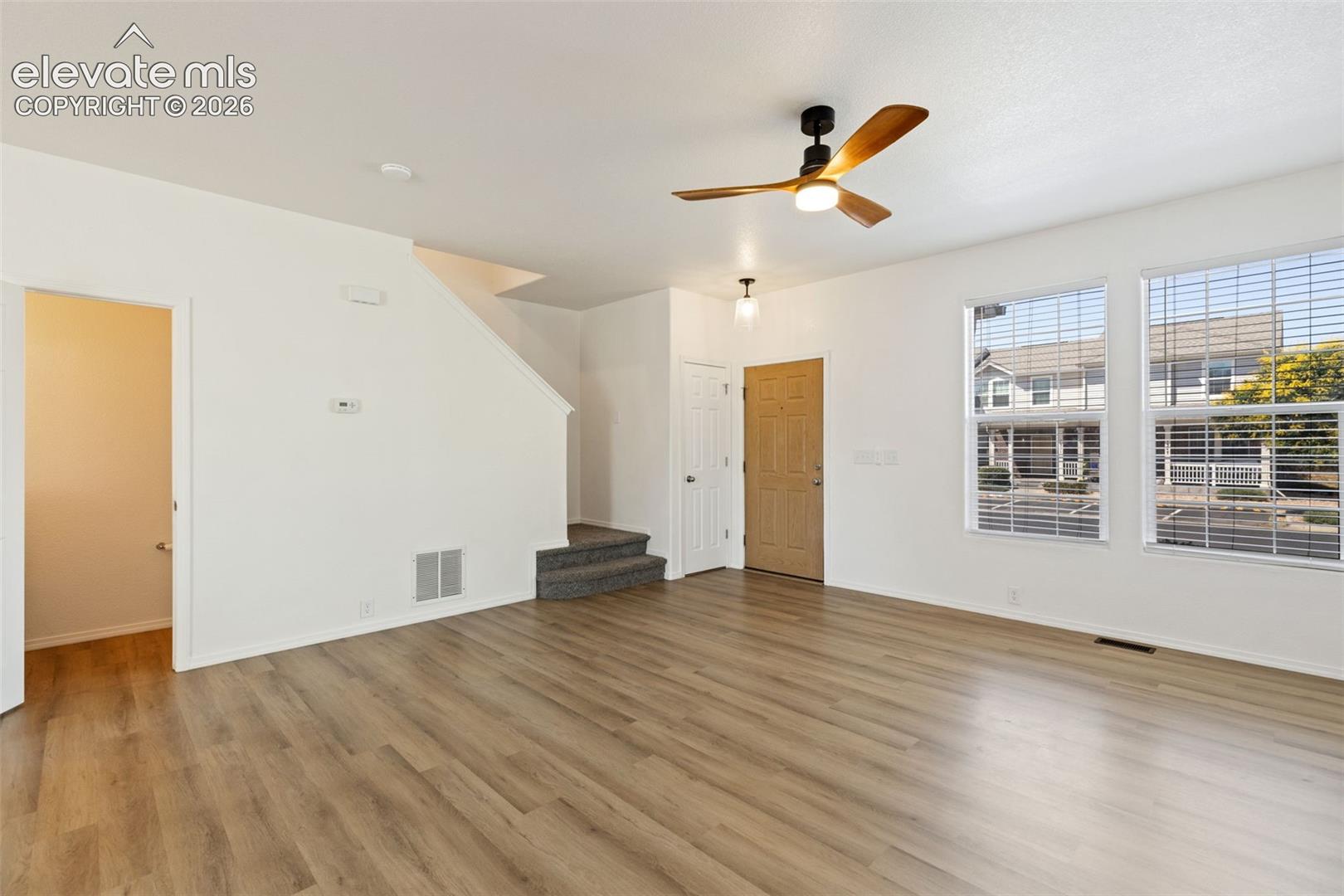 Listing photo 6 for 7350 Countryside Grove