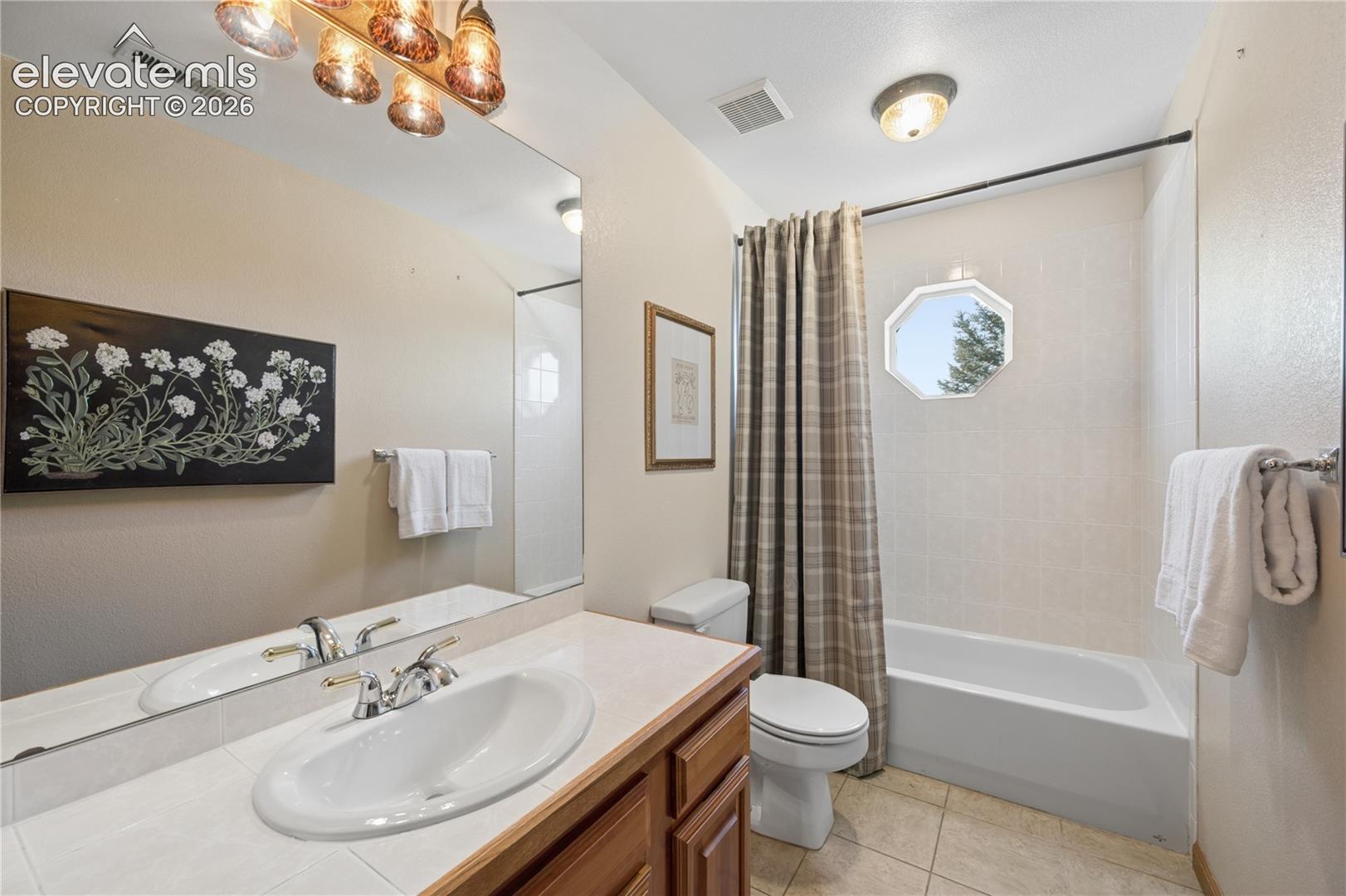 Listing photo 32 for 2285 Vanreen Drive